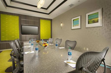 Hilton Garden Inn - 19