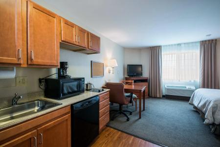 Candlewood Suites Indianapolis Northwest, an IHG - 22