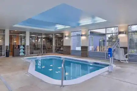Fairfield Inn & Suites by Marriott East/Springfield - 17