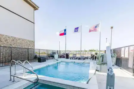 Sleep Inn & Suites - 7
