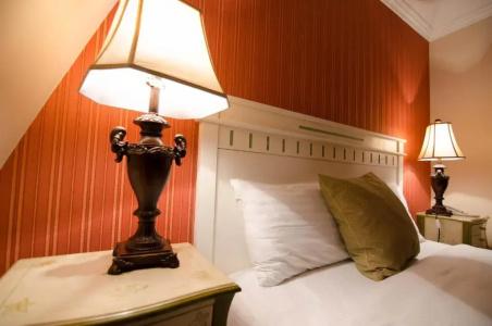 Boutique Monaco - 49