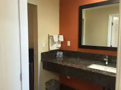 Convention Center Inn & Suites - 22