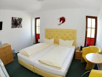 Rotes Einhorn **** - 2