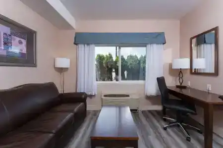 Best Western - 56