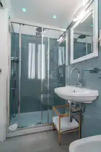 Teresa Rooms & Suites - 32