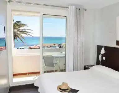 Hôtel La Plage - 5