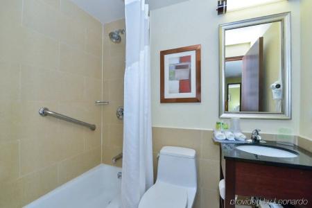 Holiday Inn Express Manhattan Midtown West, An Ihg - 8