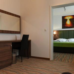 Olive Inn - 10