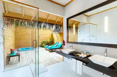 Veligandu Island Resort & Spa - 11