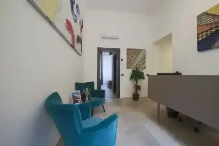 Bespoke Luxury Suites - 10