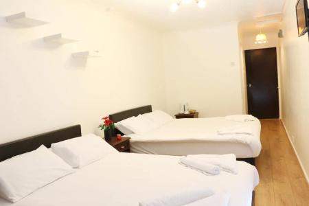 Iway Inn - 1