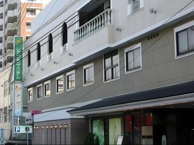 Leo Plaza - 8