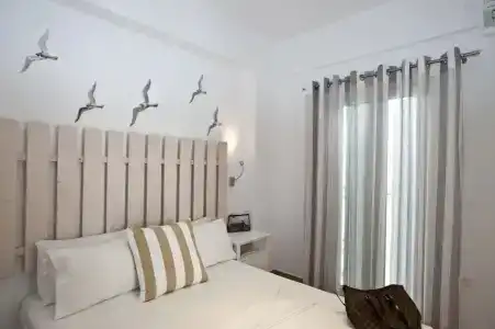 Yanna Luxury Suites (Asteri Suites) - 19