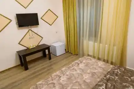 Gold - 23