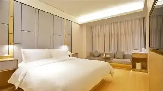 JI Shanghai Hongqiao National Convention and Exhibition Center Huaxiang Road - 27