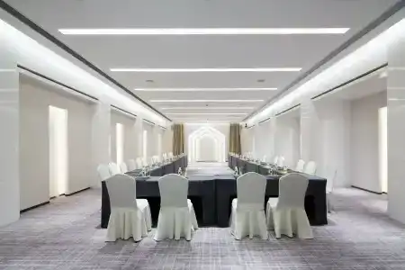 Golden Tulip Shanghai Rainbow - 21