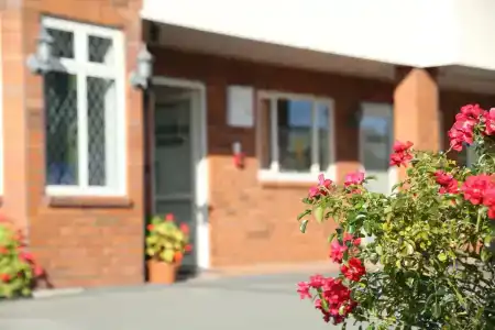 Rosewood Court - 11