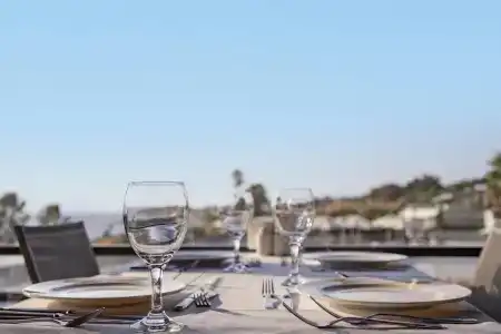 The Nowness Luxury & Spa - 5