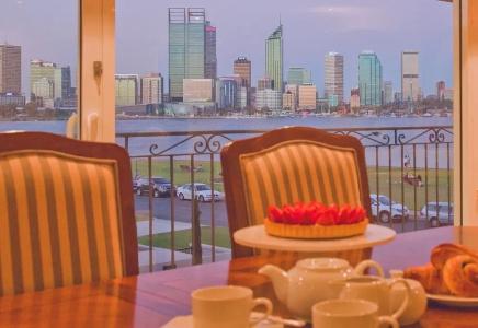 The Peninsula Riverside Serviced - 162