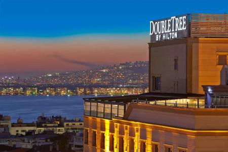 DoubleTree by Hilton Izmir - Alsancak - 0