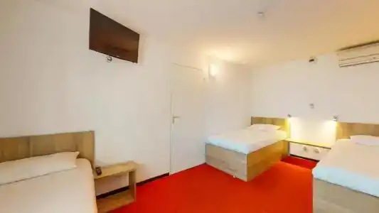 L'Auberge Everde Tarbes-Ibos - 26