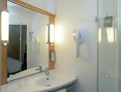 ibis Lisboa Jose Malhoa - 44