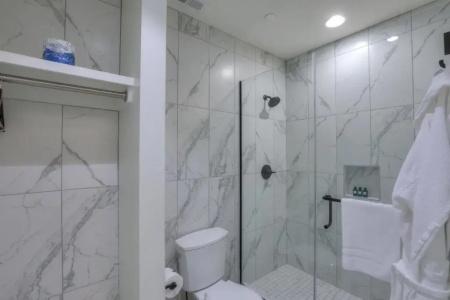 Studio 154 Luxury - 186