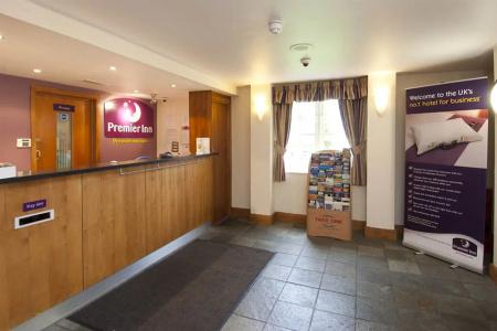 Premier Inn - Heaton Park - 11