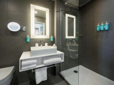 Novotel Paris 20 Belleville - 6