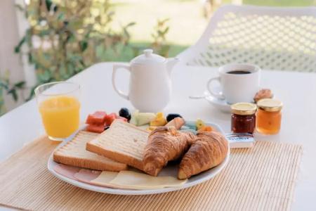 Olive Grove Suites Boutique - 12