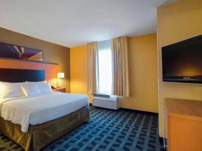 TownePlace Suites by Marriott Kansas City - 55