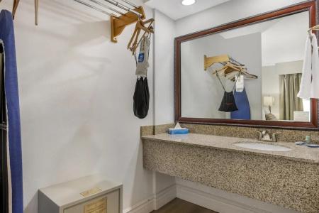 Best Western Pier Point Inn - 130