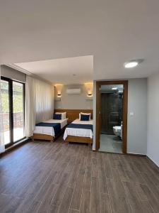 The Halcyon Rooms & Suites - 35