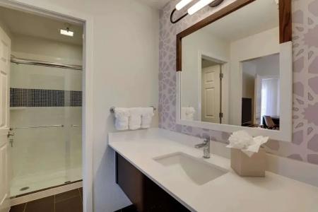 Staybridge Suites - 62