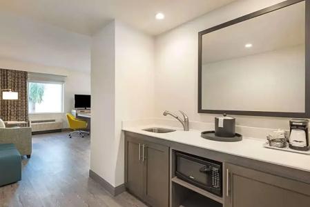 Hampton Inn & Suites Miami Wynwood Design District, Fl - 70