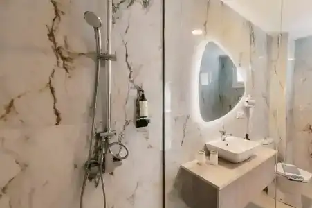 Bamboo Suites Boutique - 125