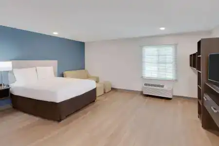 WoodSpring Suites - 40