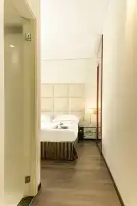 Cosmopolitan - 16