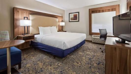 Best Western Plus Airport - Kci East - 57