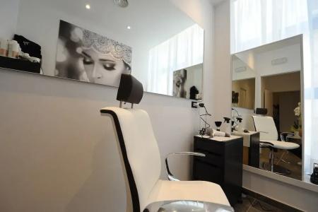 Up Wellness & Spa - 29