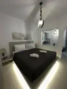 Zoumis Studios - 81