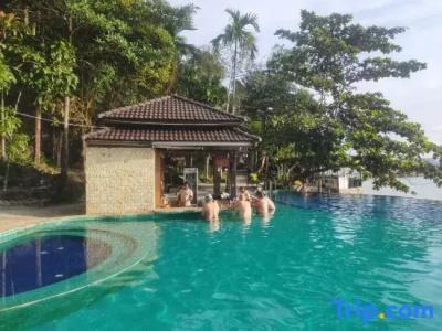 Sunrise Resort - 8
