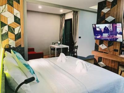 Sky Wave Patong - 58