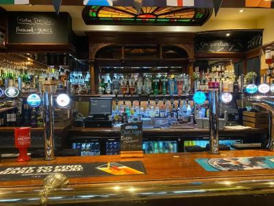 The Globe Inn - 3