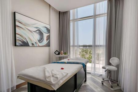 Radisson Dubai Damac Hills - 16