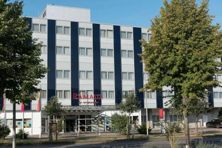 Ramada by Wyndham Hannover - 0