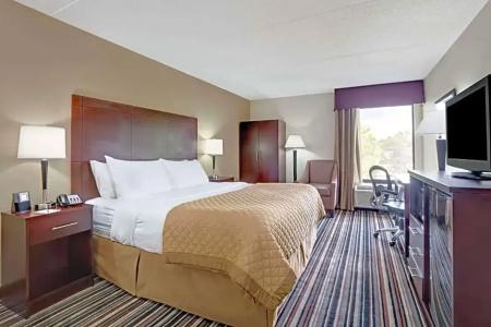 Wyndham Garden Charlotte Executive Park - 37
