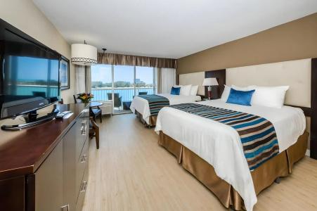 DreamView Beachfront & Resort - 2