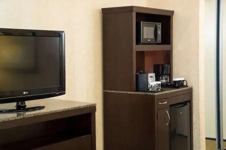Hilton Garden Inn South - 61
