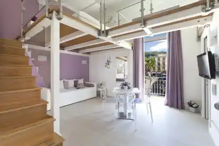 La Piazzetta Guest House - 6